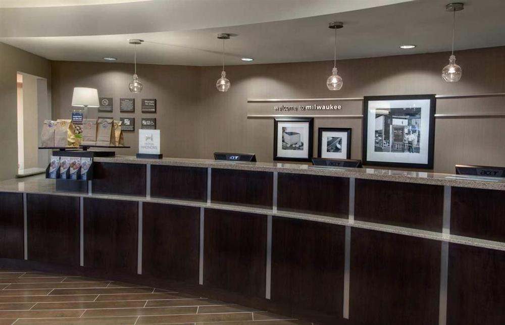 Hampton Inn & Suites Milwaukee Downtown Интериор снимка
