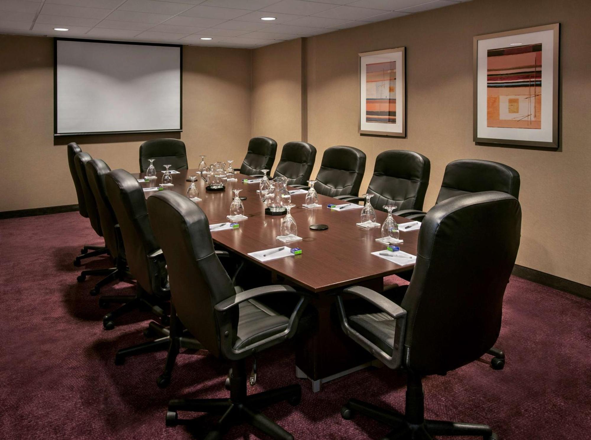 Hampton Inn & Suites Milwaukee Downtown Екстериор снимка